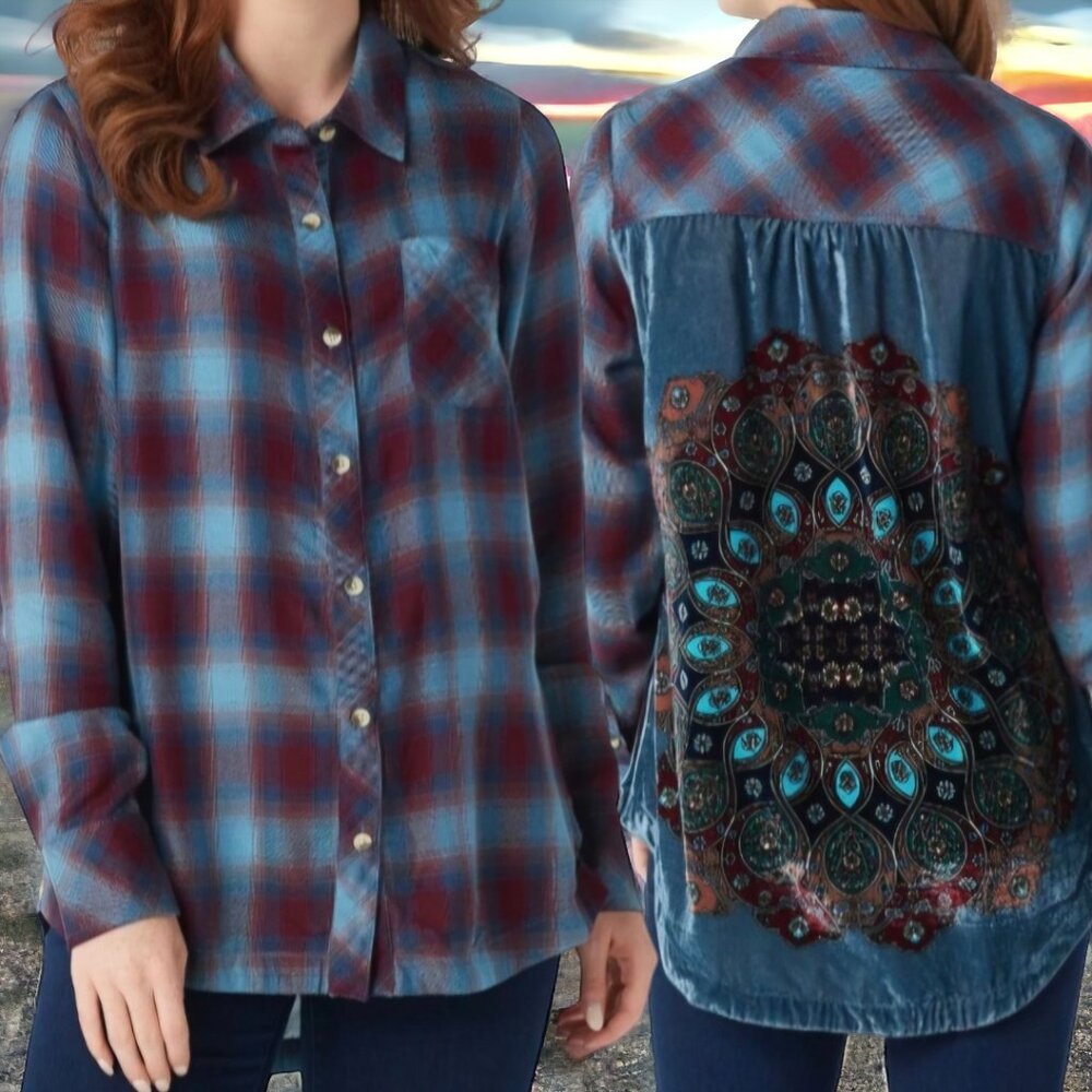 NWOT TOLANI (MED) TOLANI Collection Plaid and Velvet Button Up Top